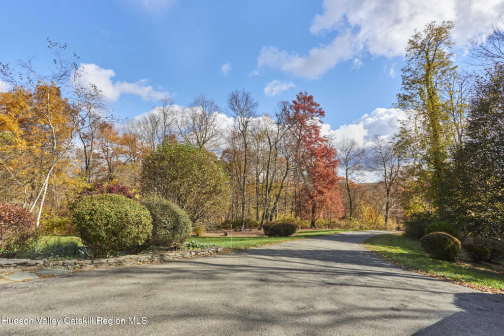 203 Silver Lake Road, Rhinebeck, NY 12572 - Photo 2 of 46