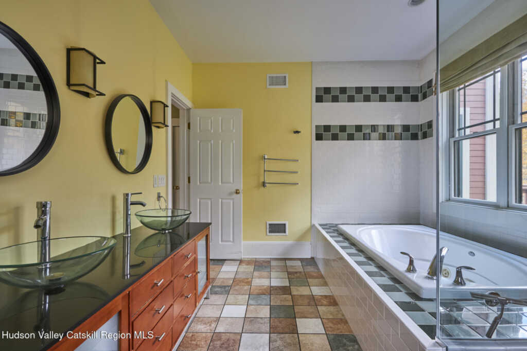 203 Silver Lake Road, Rhinebeck, NY 12572 - Photo 22 of 46