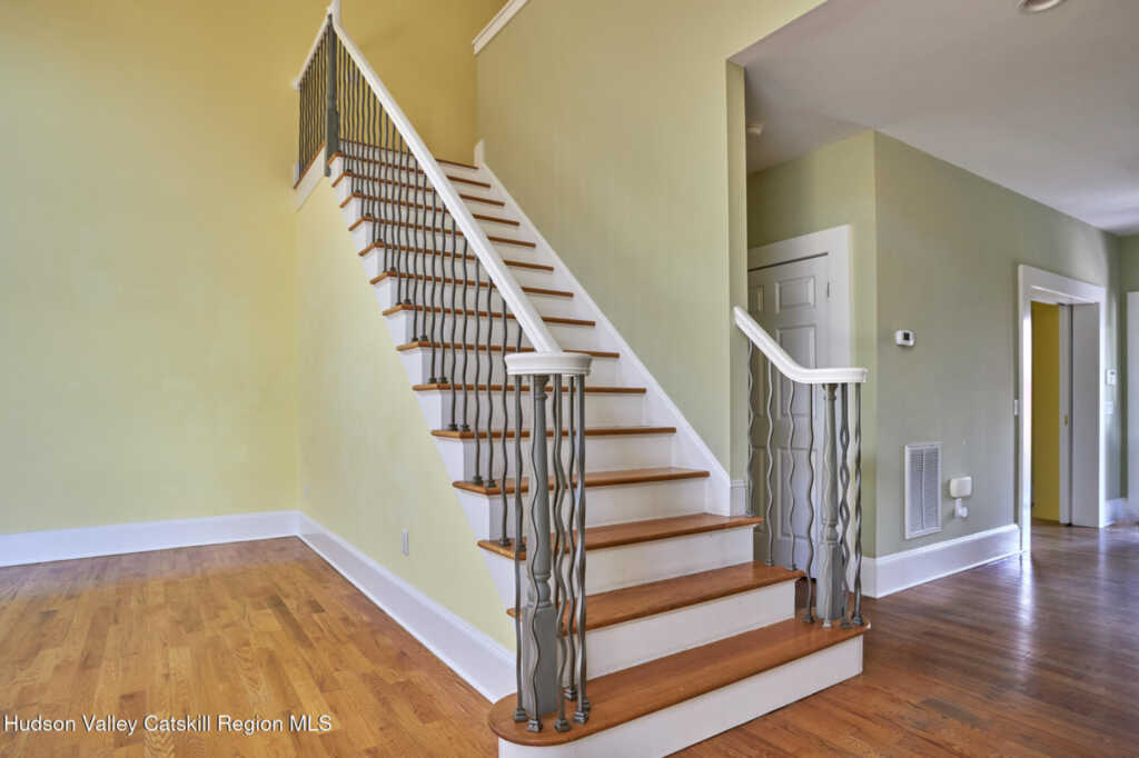 203 Silver Lake Road, Rhinebeck, NY 12572 - Photo 23 of 46