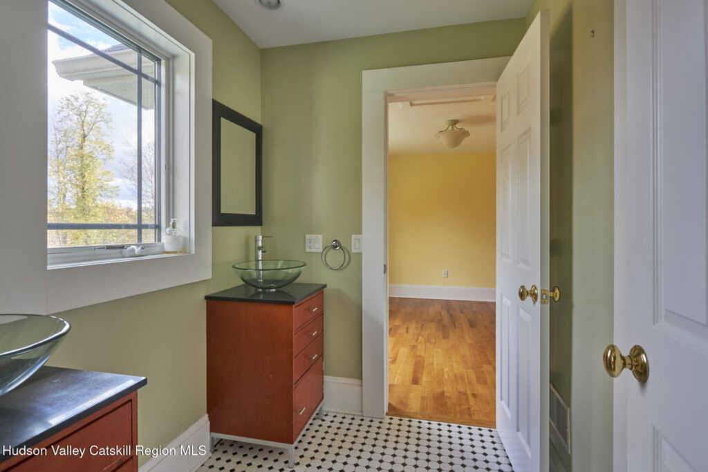 203 Silver Lake Road, Rhinebeck, NY 12572 - Photo 28 of 46