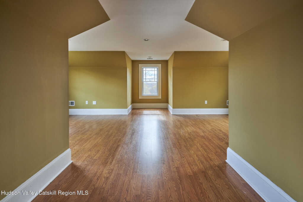 203 Silver Lake Road, Rhinebeck, NY 12572 - Photo 30 of 46