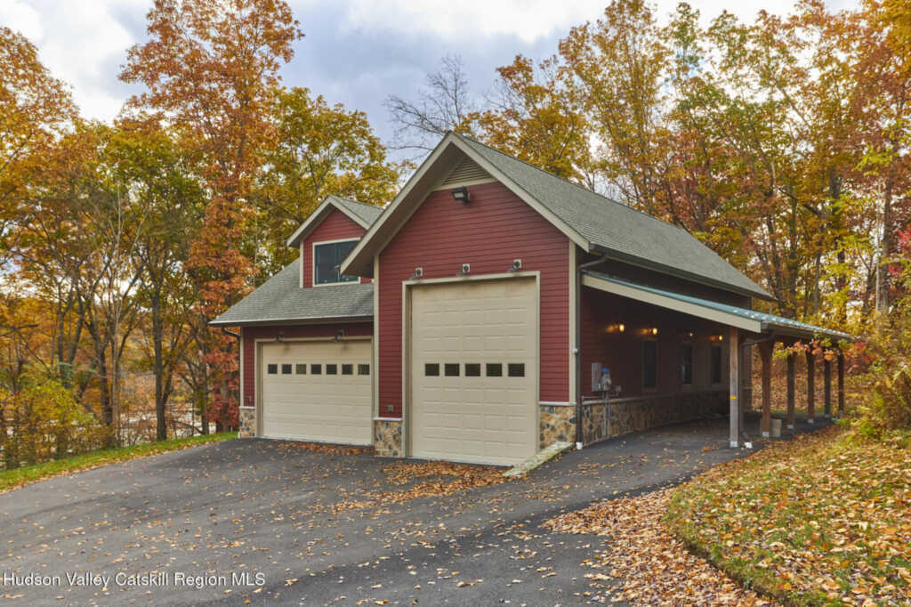 203 Silver Lake Road, Rhinebeck, NY 12572 - Photo 38 of 46