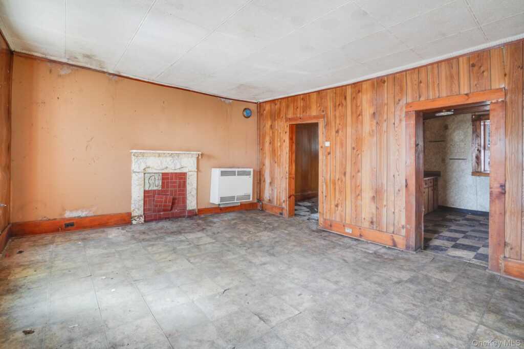 77 W Union Street, Kingston, NY 12401 - Photo 6 of 16