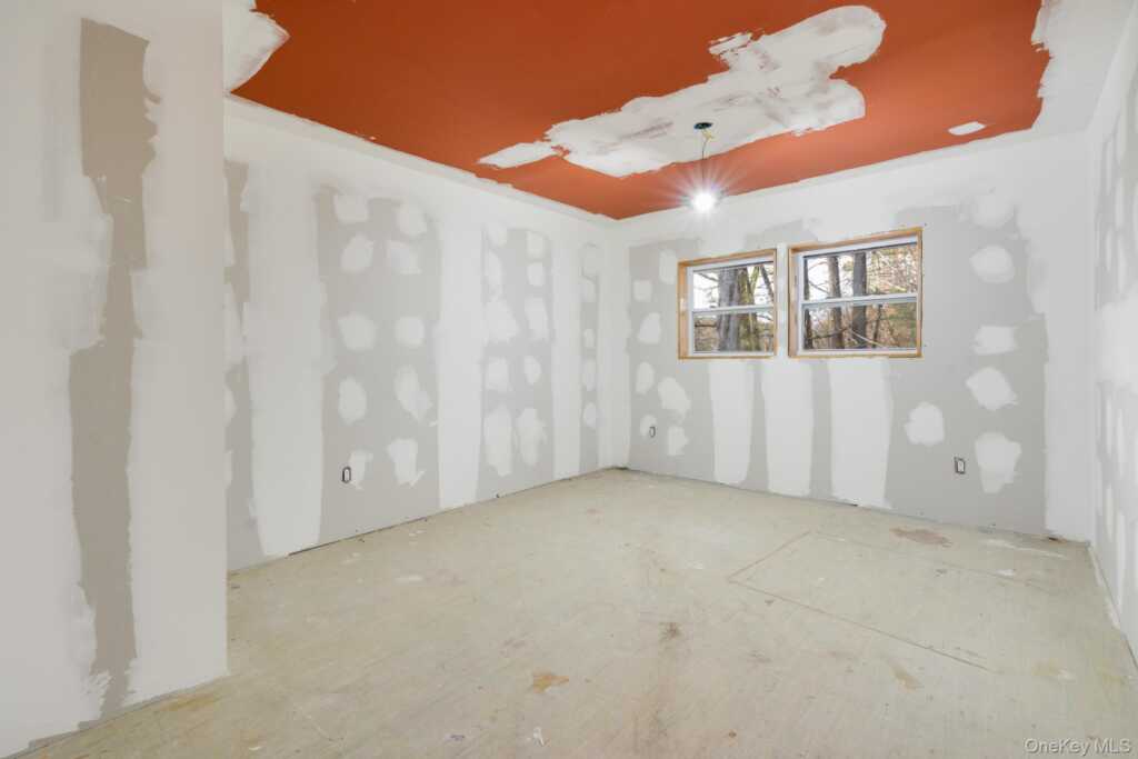 233 Forest Hill Drive, Kingston, NY 12401 - Photo 16 of 34