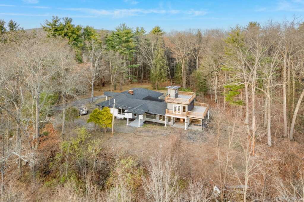 233 Forest Hill Drive, Kingston, NY 12401 - Photo 27 of 34