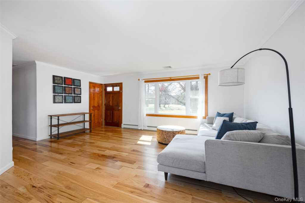 9 Ferrara Drive, Rhinebeck, NY 12572 - Photo 5 of 28