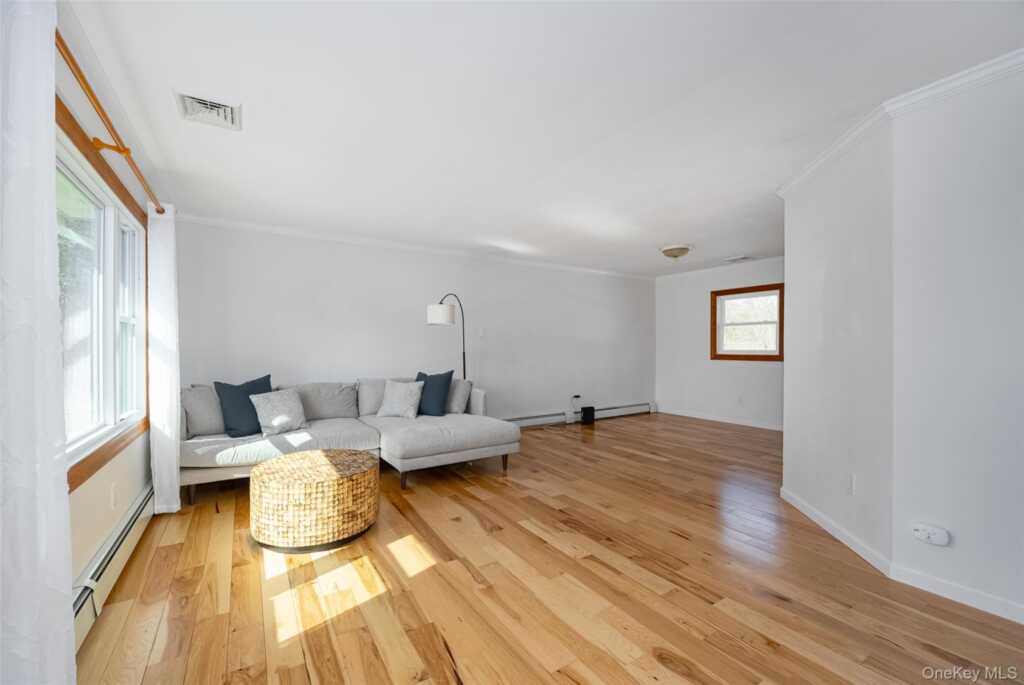 9 Ferrara Drive, Rhinebeck, NY 12572 - Photo 6 of 28