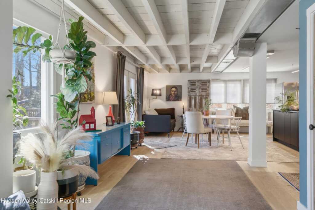 128 Parsell Street, Kingston, NY 12401 - Photo 5 of 43