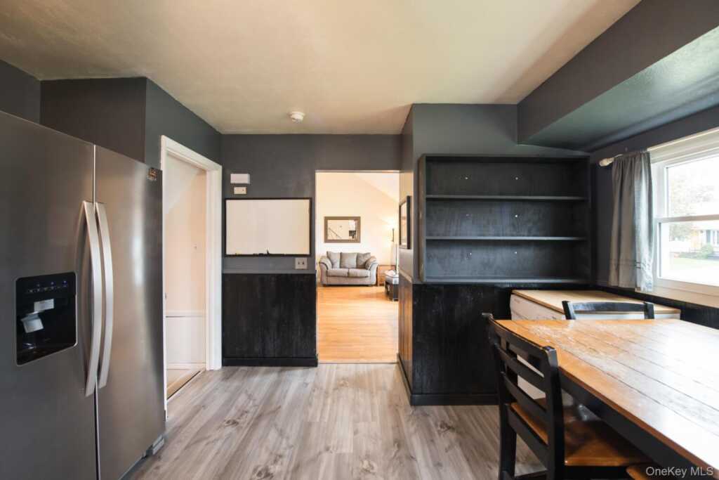 4 Edgewood Drive, Saugerties, NY 12477 - Photo 11 of 39