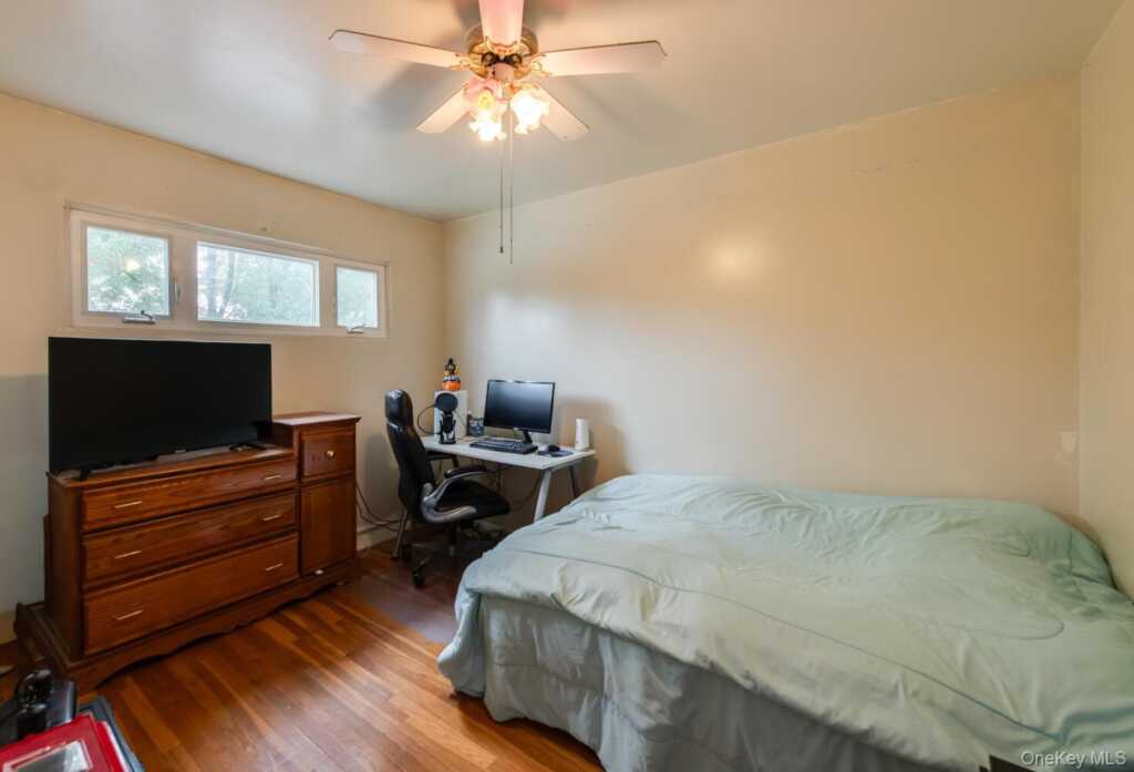 4 Edgewood Drive, Saugerties, NY 12477 - Photo 16 of 39