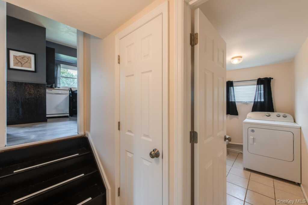 4 Edgewood Drive, Saugerties, NY 12477 - Photo 20 of 39