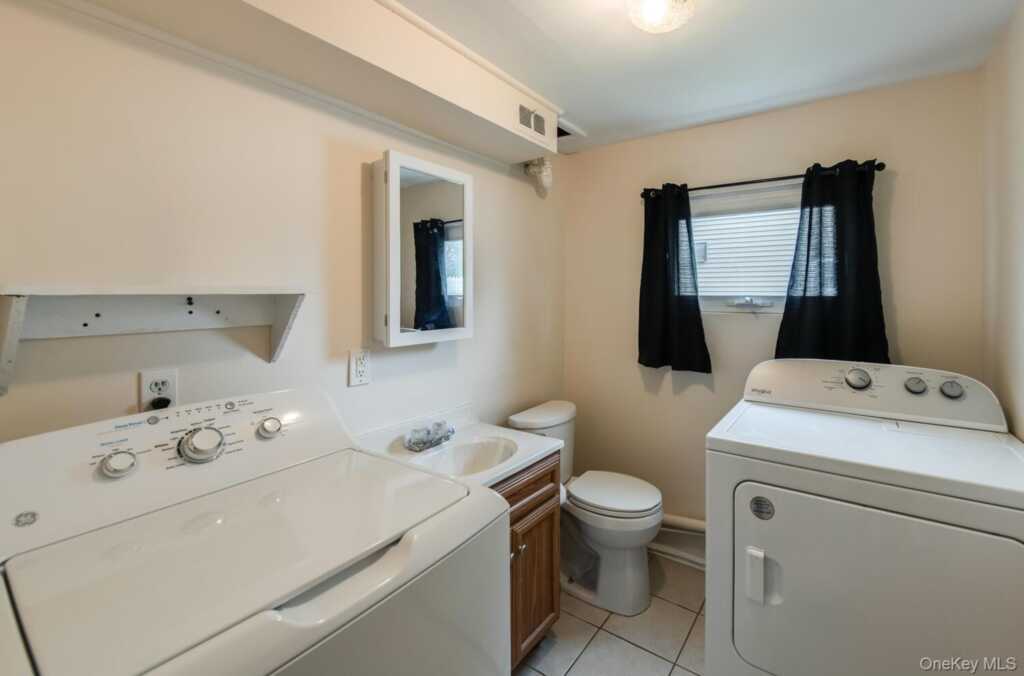 4 Edgewood Drive, Saugerties, NY 12477 - Photo 21 of 39