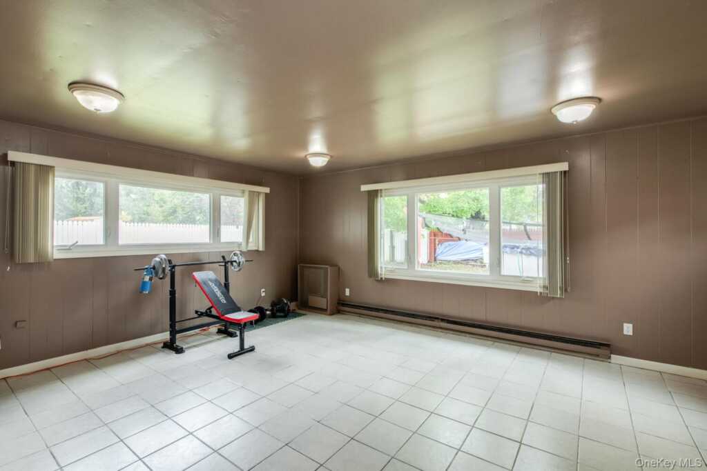 4 Edgewood Drive, Saugerties, NY 12477 - Photo 26 of 39