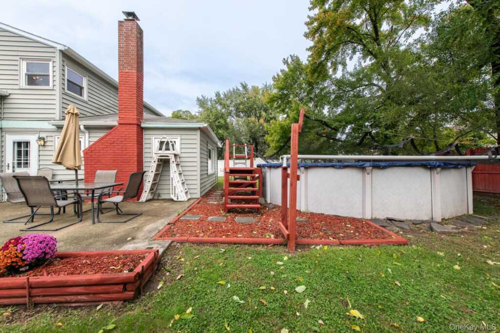 4 Edgewood Drive, Saugerties, NY 12477 - Photo 32 of 39