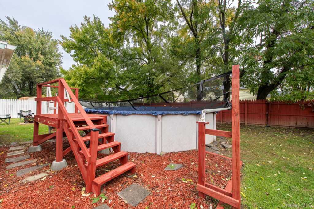 4 Edgewood Drive, Saugerties, NY 12477 - Photo 33 of 39