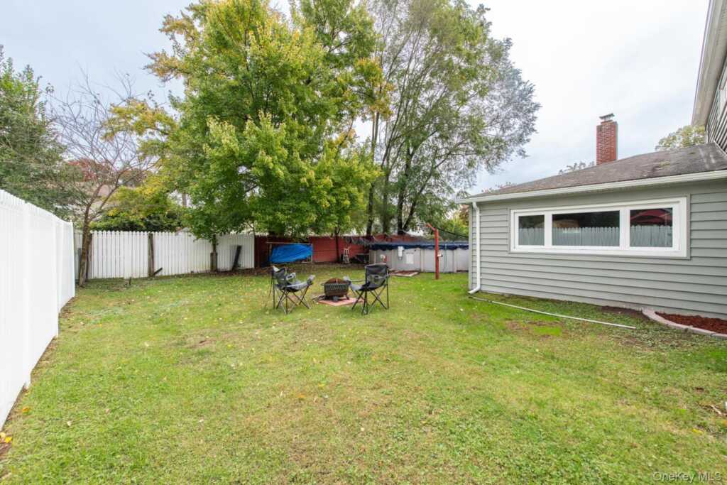 4 Edgewood Drive, Saugerties, NY 12477 - Photo 37 of 39