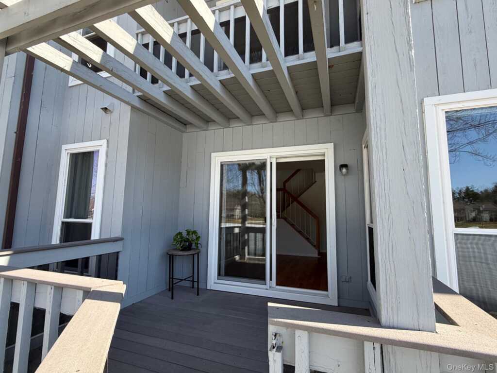 14 Pond Drive, Rhinebeck, NY 12572 - Photo 8 of 24