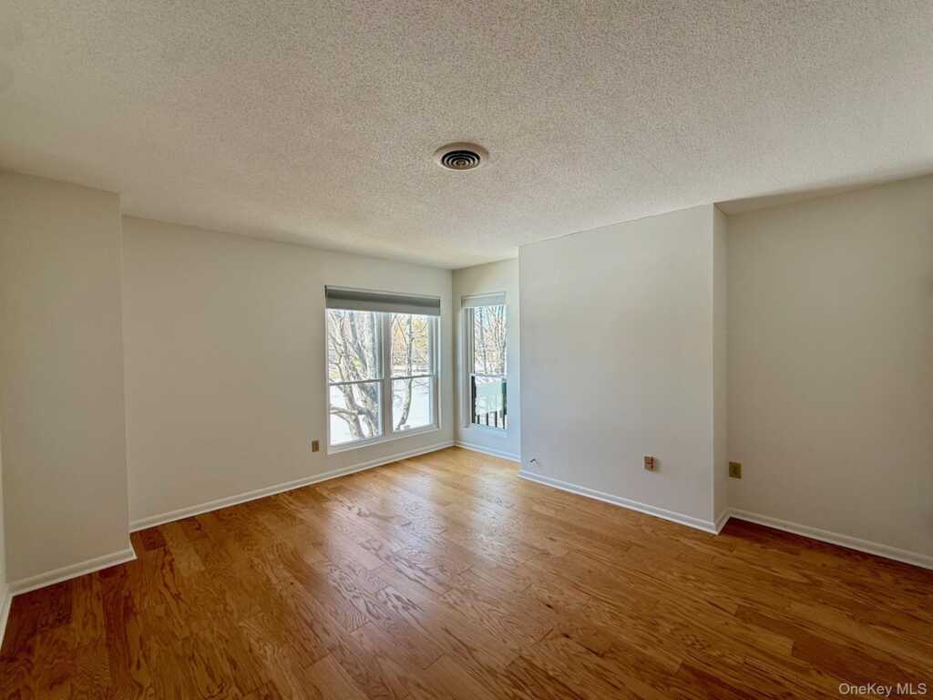 14 Pond Drive, Rhinebeck, NY 12572 - Photo 9 of 24