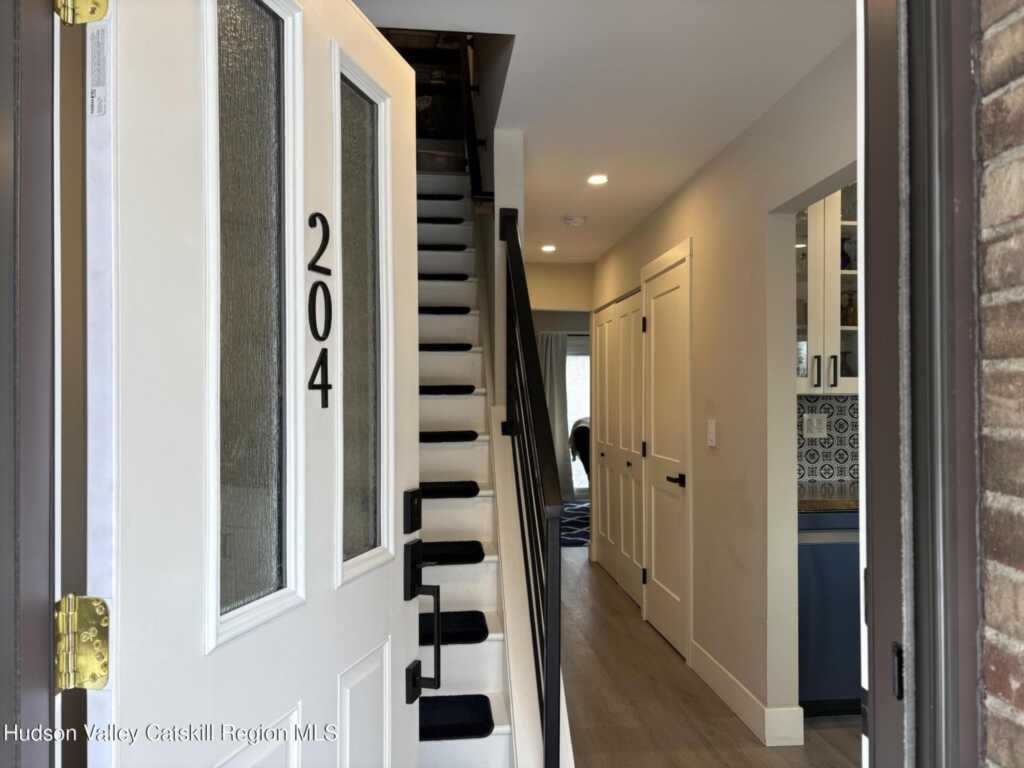 204 Village Court, Kingston, NY 12401