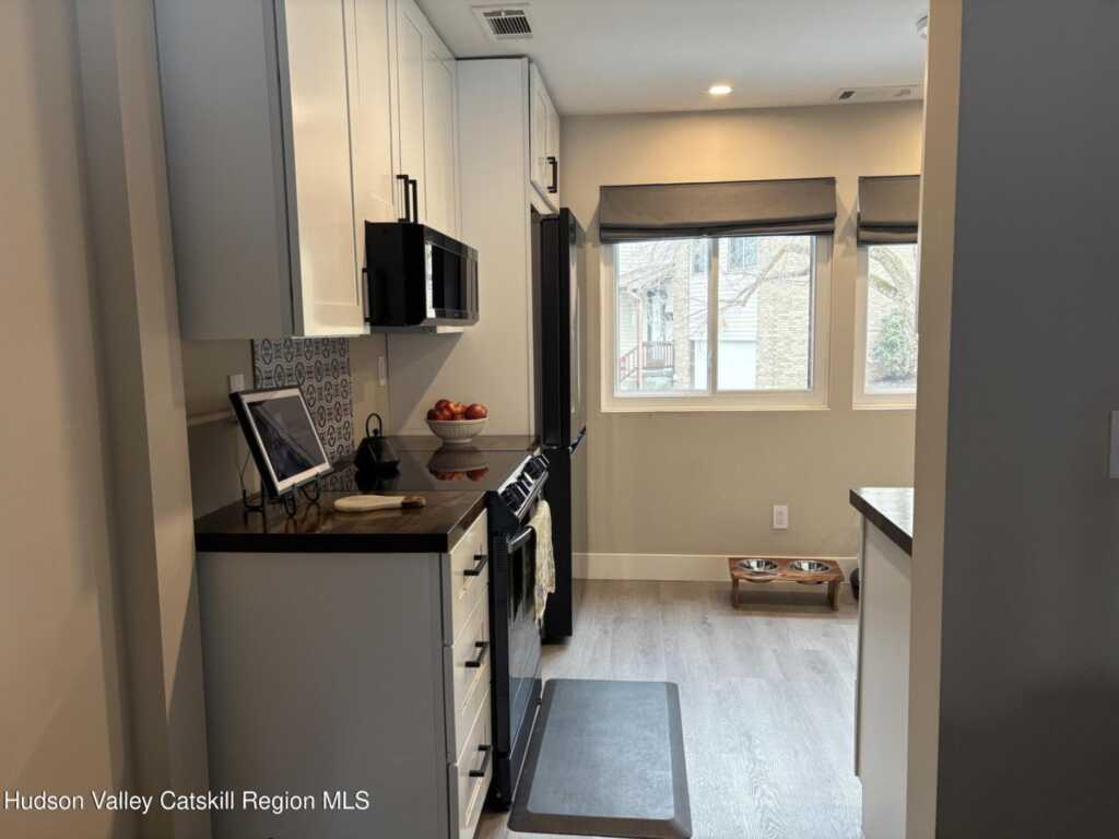 204 Village Court, Kingston, NY 12401 - Photo 10 of 21