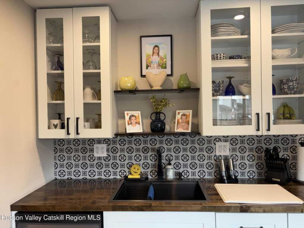 204 Village Court, Kingston, NY 12401 - Photo 4 of 21