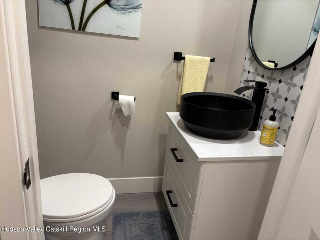 204 Village Court, Kingston, NY 12401 - Photo 5 of 21