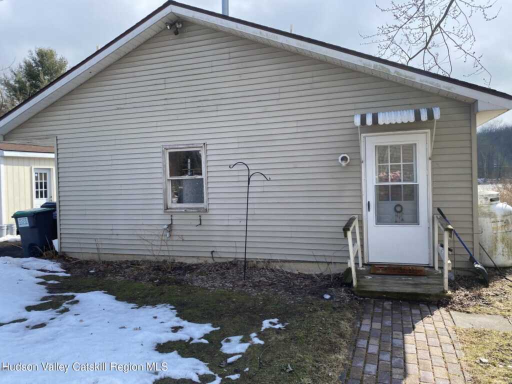 542 Lake View Terrace, Kingston, NY 12401 - Photo 2 of 16