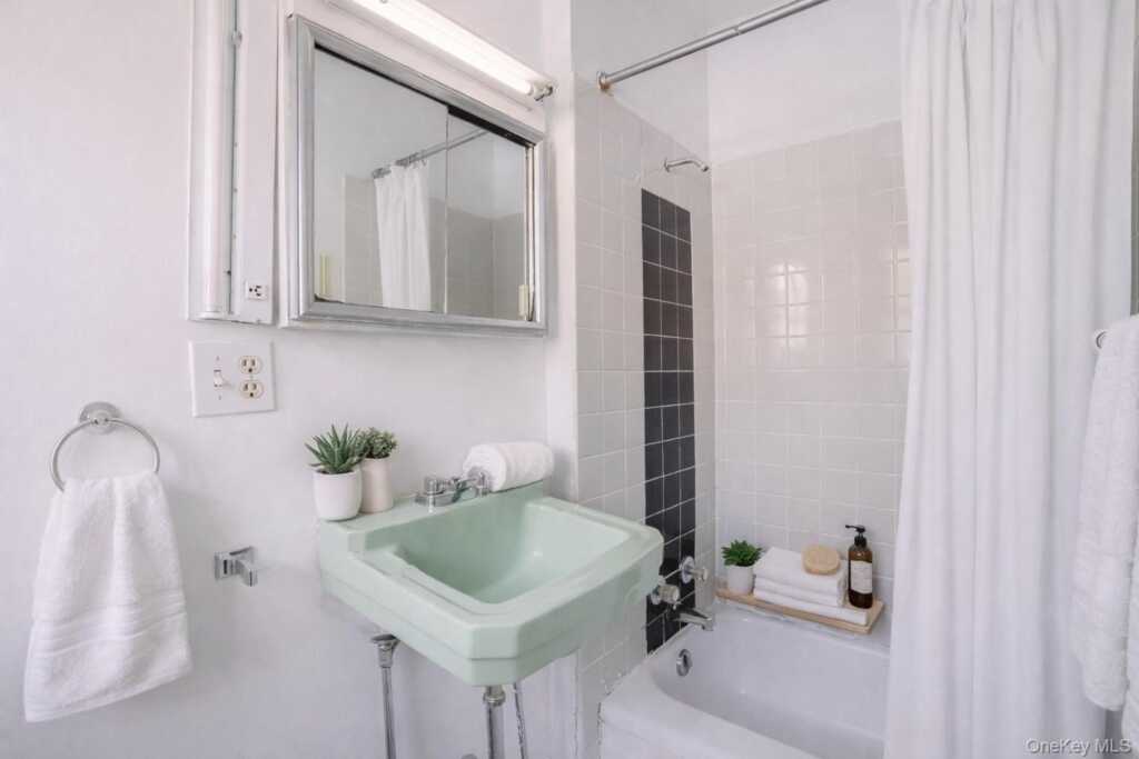 9 Solway Road, Saugerties, NY 12477 - Photo 28 of 47