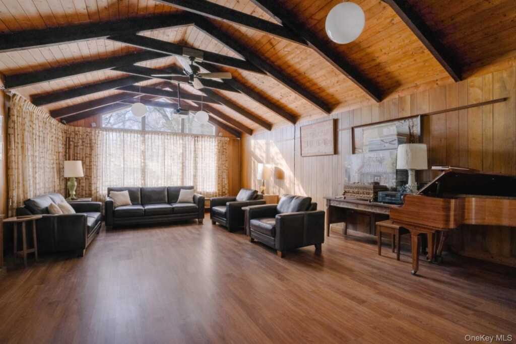 9 Solway Road, Saugerties, NY 12477 - Photo 9 of 47