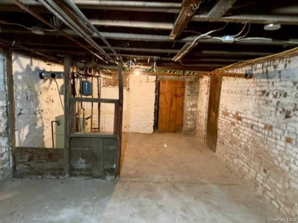 218 Partition Street, Saugerties, NY 12477 - Photo 5 of 29