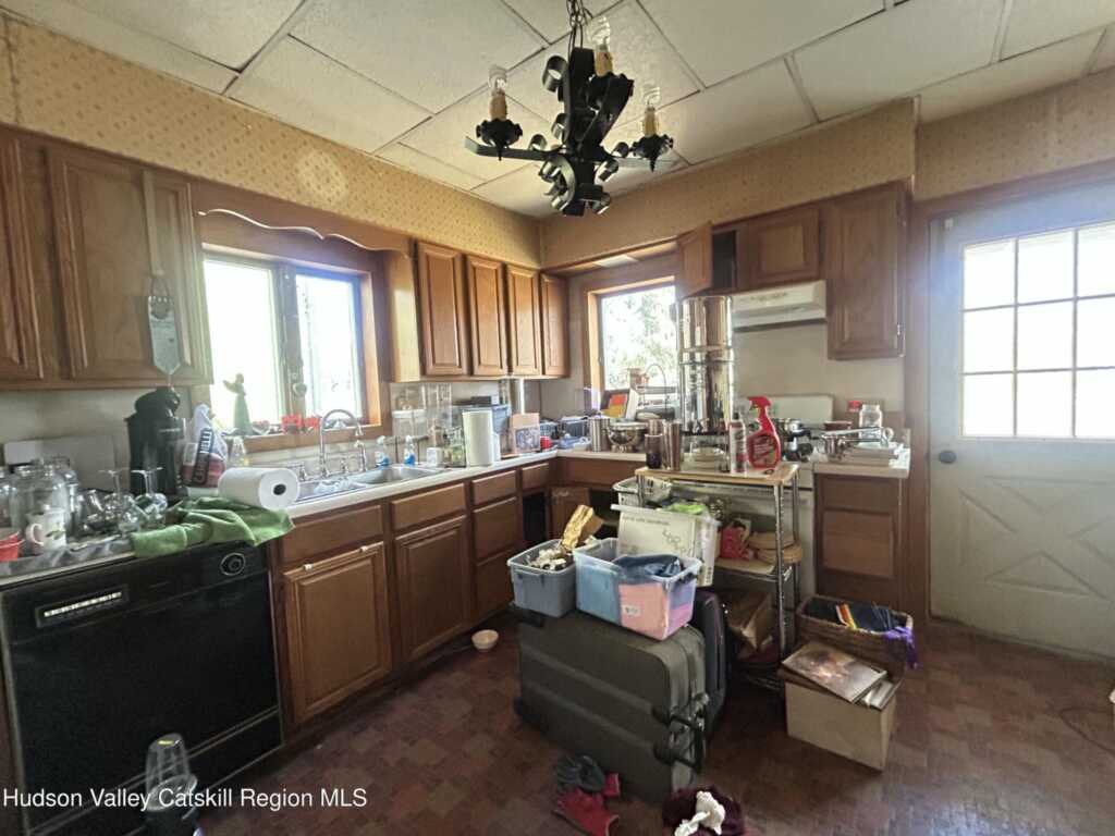 147 Main Street, Kingston, NY 12401 - Photo 13 of 32