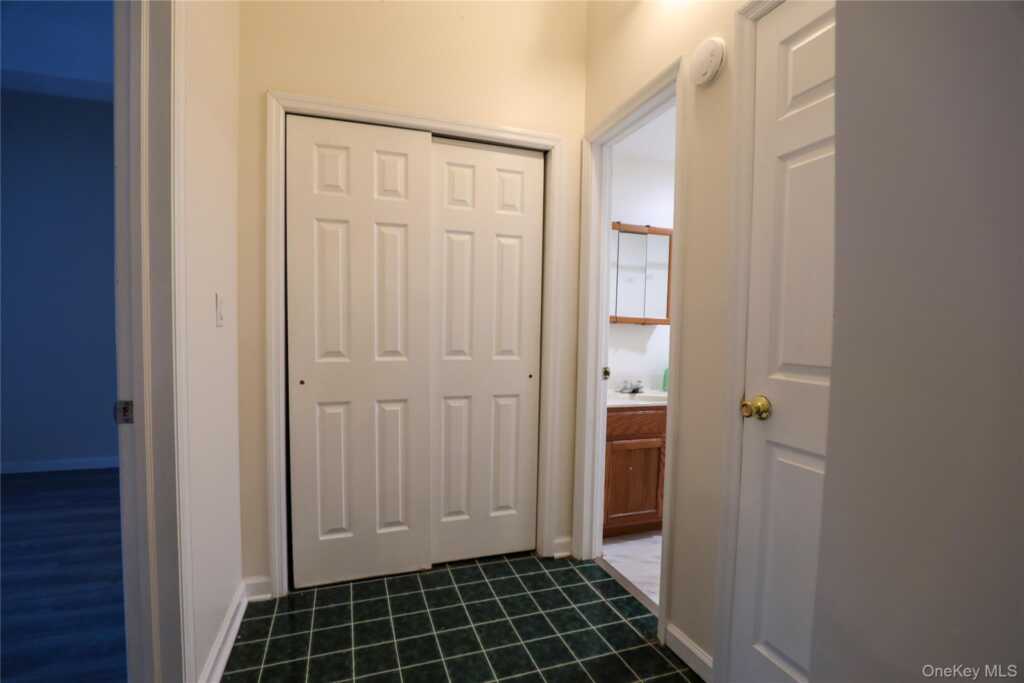 1116 State Route 28, Unit ##4, Hurley, NY 12401 - Photo 9 of 11