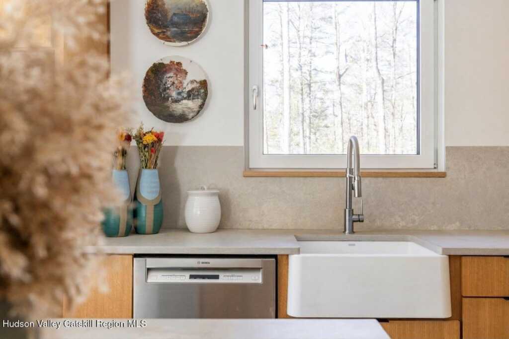 529 Mt Guardian Road Extension, Woodstock, NY 12409 - Photo 14 of 40