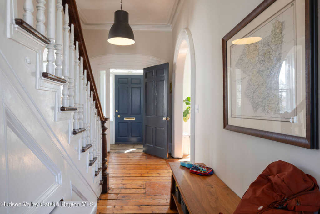 45 Chestnut Street, Kingston, NY 12401 - Photo 23 of 36