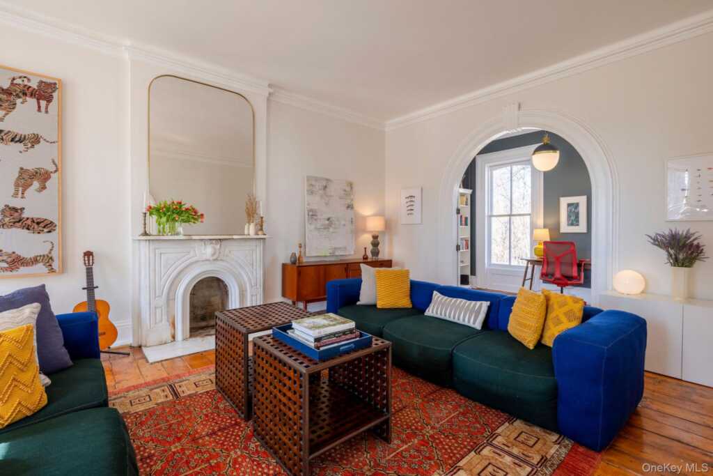 45 W Chestnut Street, Kingston, NY 12401 - Photo 10 of 36