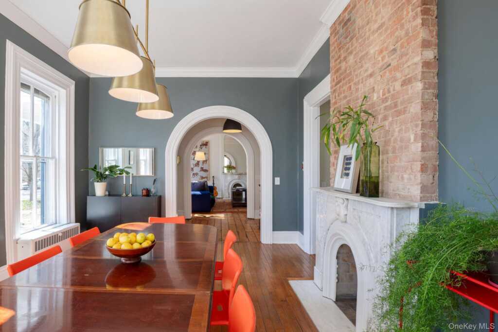 45 W Chestnut Street, Kingston, NY 12401 - Photo 15 of 36