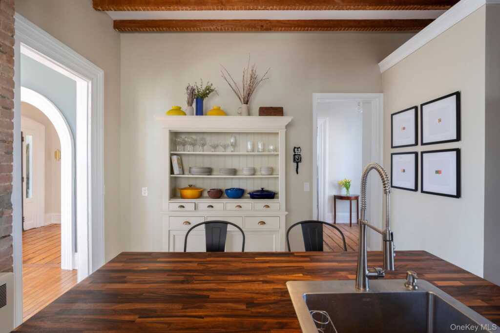 45 W Chestnut Street, Kingston, NY 12401 - Photo 20 of 36