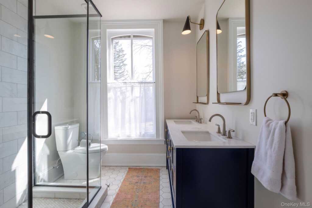 45 W Chestnut Street, Kingston, NY 12401 - Photo 30 of 36