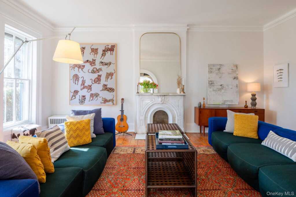 45 W Chestnut Street, Kingston, NY 12401 - Photo 8 of 36