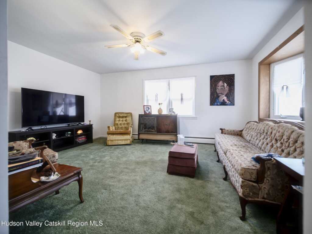 377 Chester Street, Kingston, NY 12401 - Photo 14 of 24