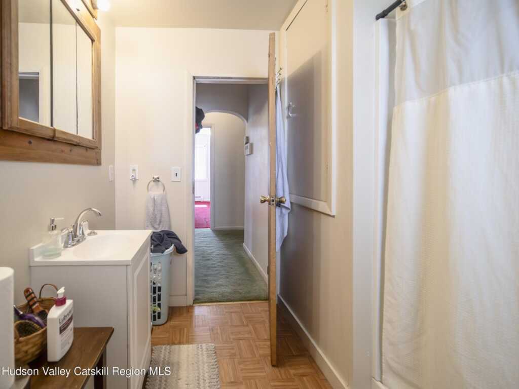 377 Chester Street, Kingston, NY 12401 - Photo 18 of 24