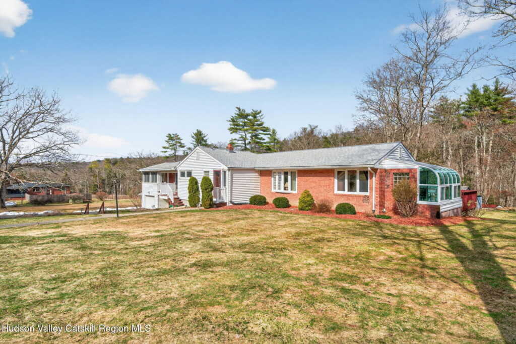 47 Meyers Road, Kingston, NY 12401 - Photo 5 of 50