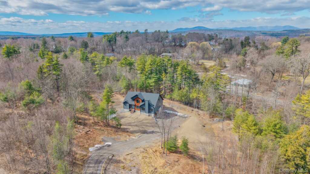 32 Pro Court, Hurley, NY 12443