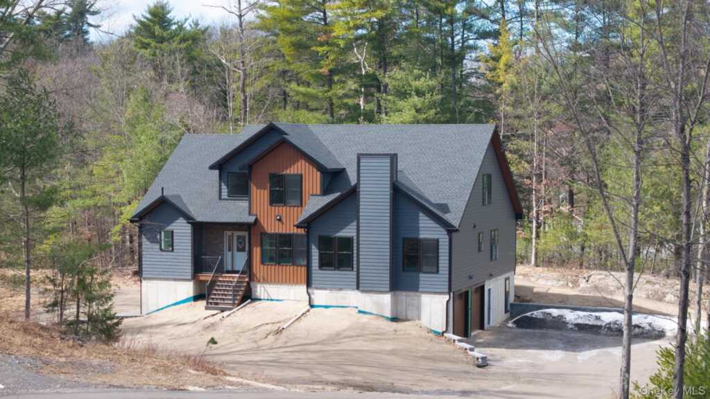 32 Pro Court, Hurley, NY 12443 - Photo 2 of 50