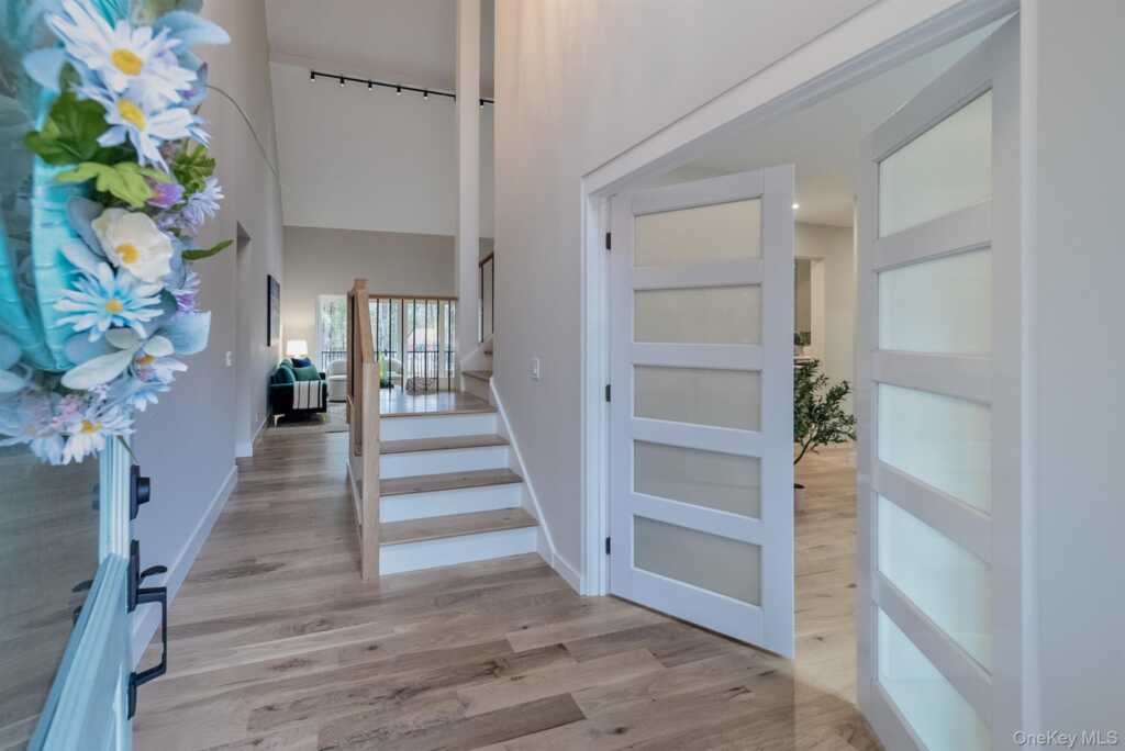 32 Pro Court, Hurley, NY 12443 - Photo 3 of 50