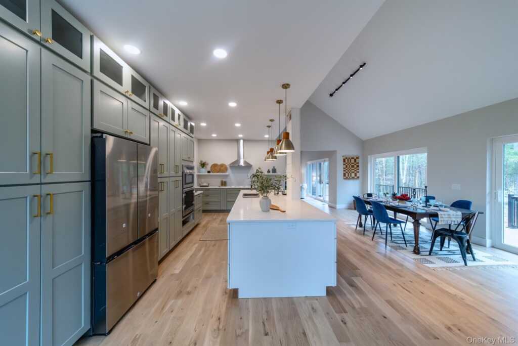 32 Pro Court, Hurley, NY 12443 - Photo 8 of 50