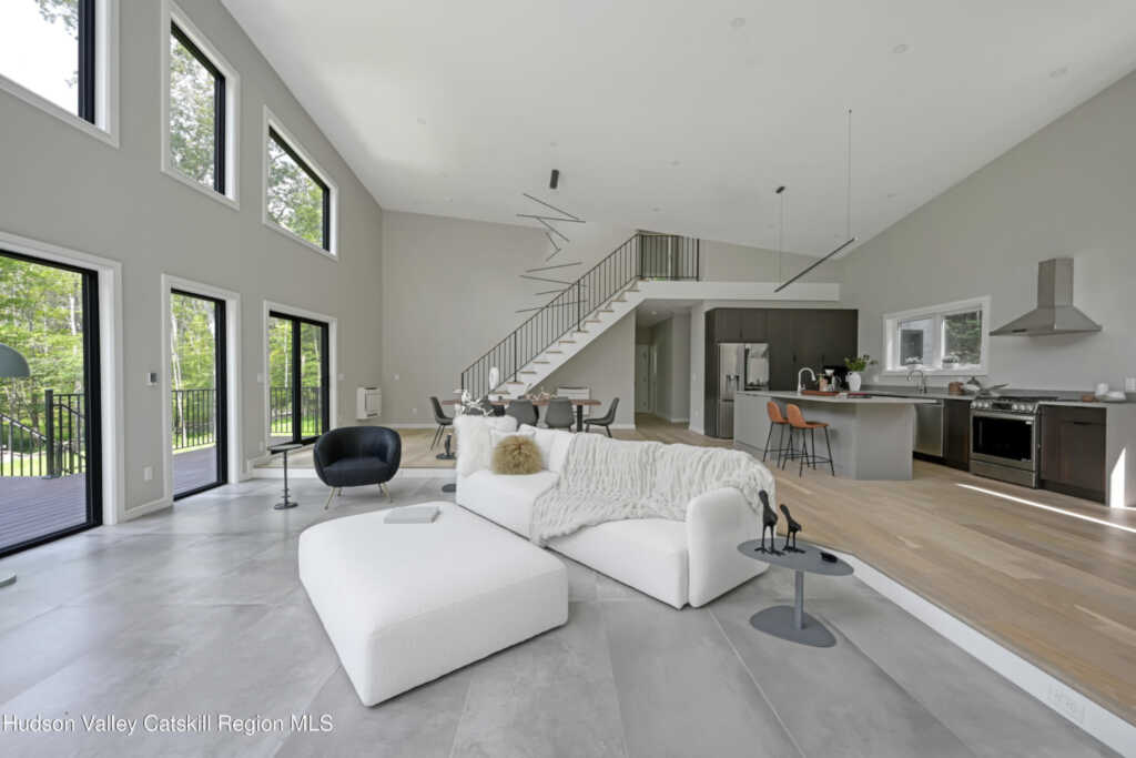 30 Narrow Road, Kingston, NY 12401 - Photo 8 of 34