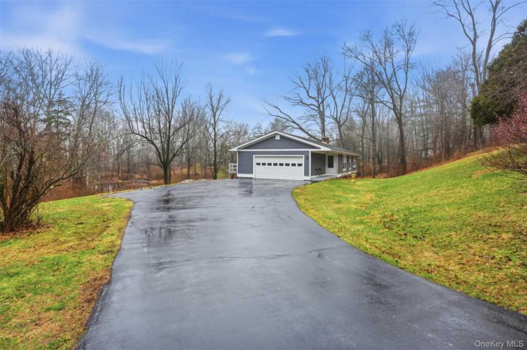 5 Kipsbergen Drive, Rhinebeck, NY 12572 - Photo 3 of 33