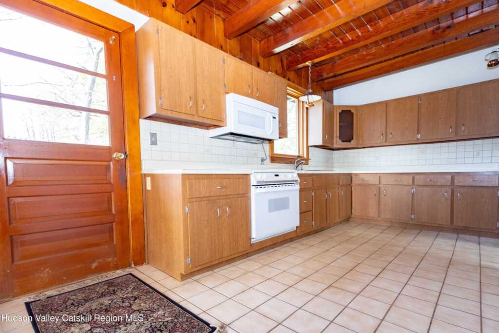 129 Camp Church Road, Saugerties, NY 12477 - Photo 12 of 34