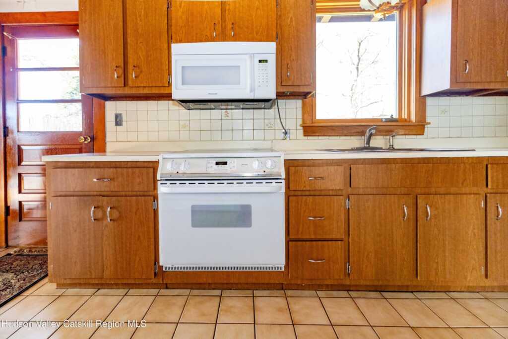 129 Camp Church Road, Saugerties, NY 12477 - Photo 13 of 34